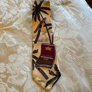 Cigar motif tie